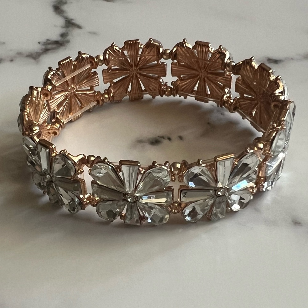 Elegant Floral Crystal Bracelet